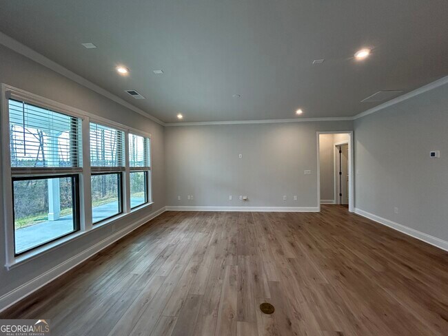 Building Photo - 473 Bandon Wy