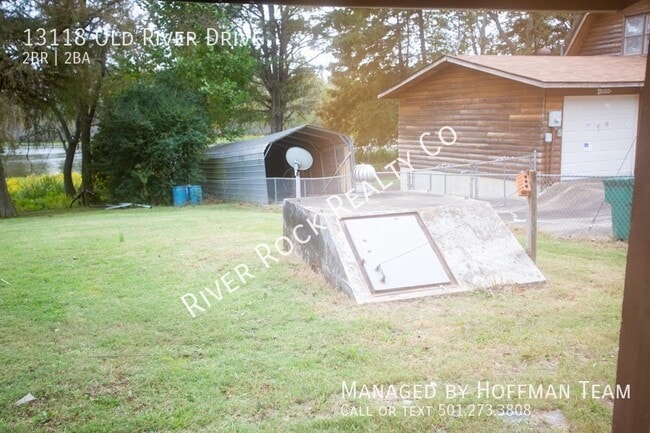 Building Photo - 13118 Old River Dr