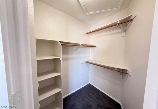 Building Photo - 32 Sandwedge Dr