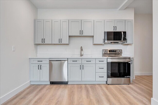 Building Photo - 2BR Apartment in Vinton - Premium Finishes!