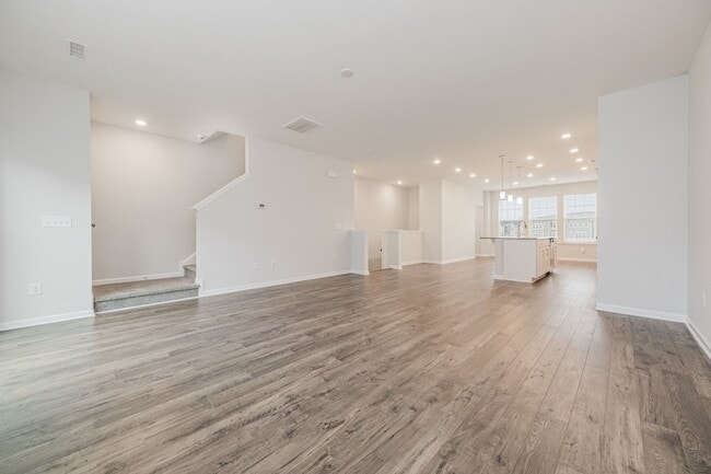 Building Photo - Turnkey & Move-in Ready Research Triangle Park Townhome