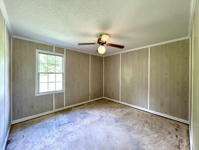 Building Photo - 4681 Grassy Creek Rd