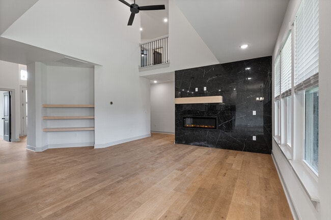 Building Photo - 1081 Whistler St