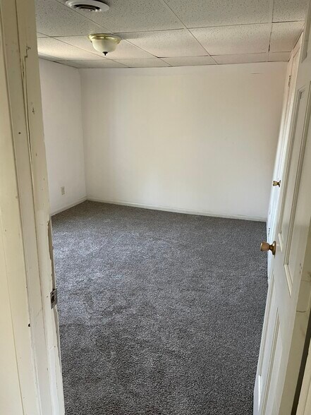 Bedroom 4 - 216 S. College Avenue