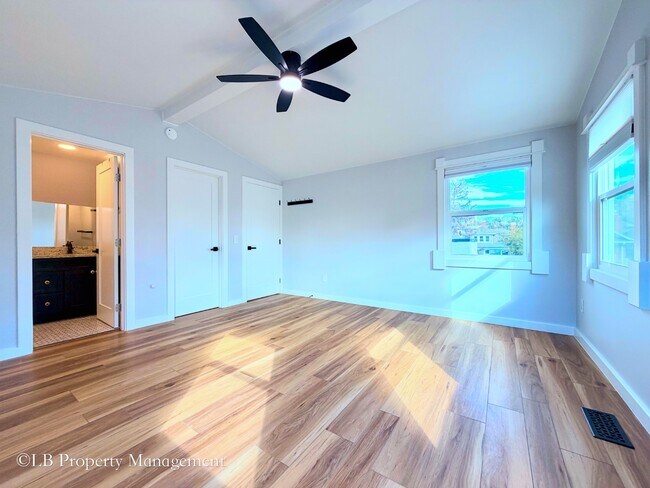 Building Photo - 1107 N Downing St