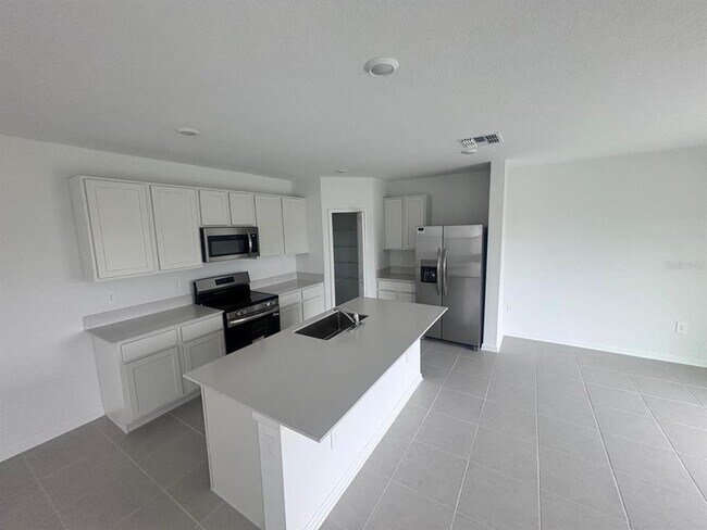 Building Photo - 3118 Totem Rd