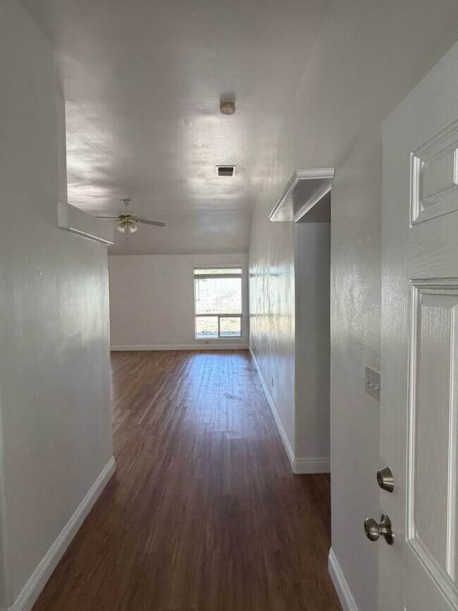 Building Photo - 5800 Potenza Ln