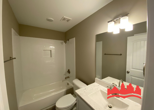 Building Photo - 1/2 OFF FIRST MONTHS RENT!!!  Newly Built ...