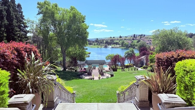 Building Photo - Gorgeous Two (2) Suites--- Executive Style 2BD/2.5BA + Loft, Two-Story TH at The Lake at Canyon L...