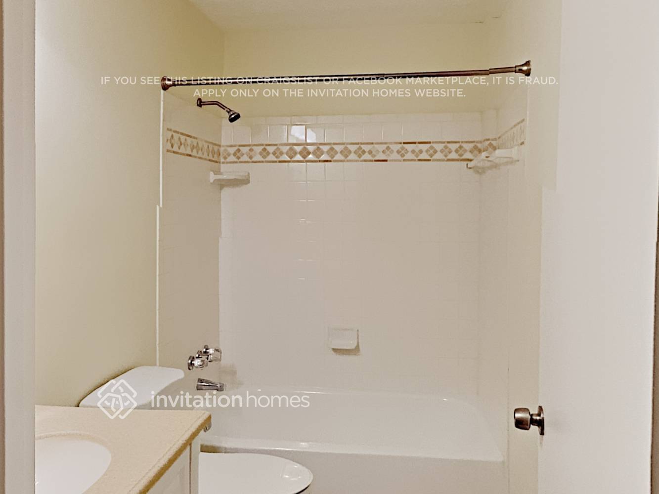 Building Photo - 2463 Mistletoe Ln SW