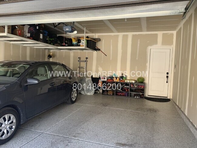 Building Photo - This property offers a NO DEPOSIT option available for qualified renters!