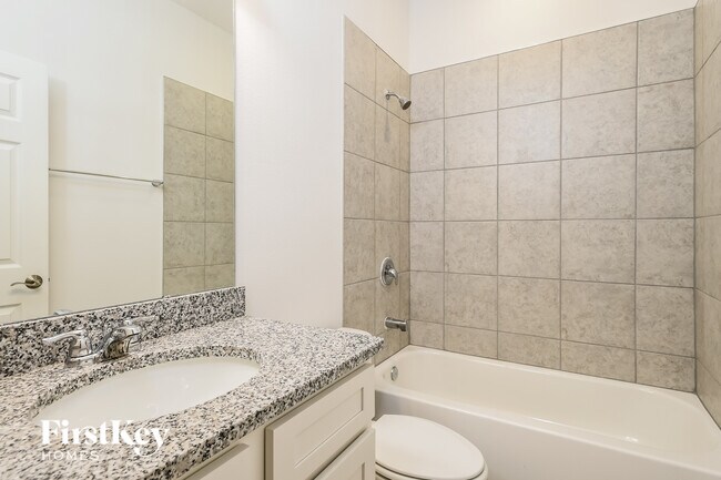 Building Photo - 1585 Isleta Lp