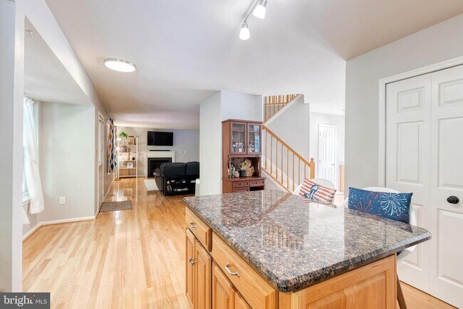 Building Photo - 1202 Jewel Weed Path
