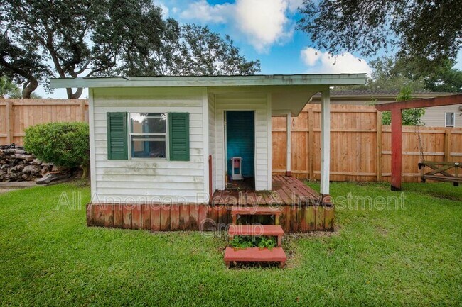 Building Photo - 20 Dogwood Ln