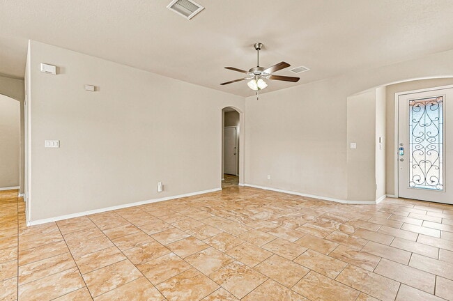 Building Photo - 7409 Dewberry Dr