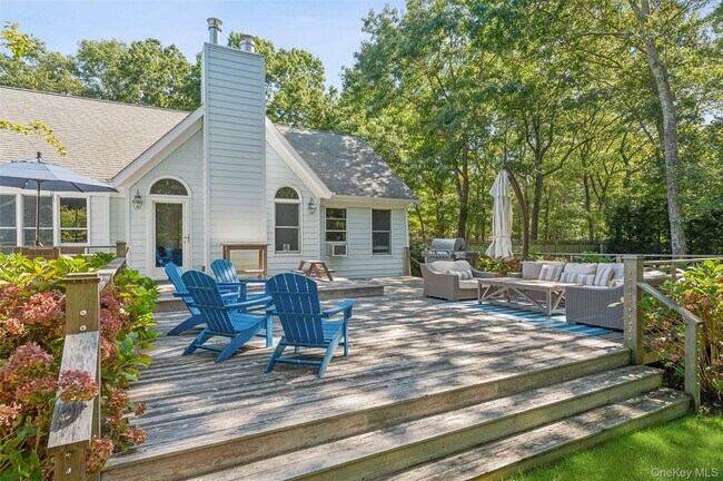 Building Photo - 14 Hildreth Rd S