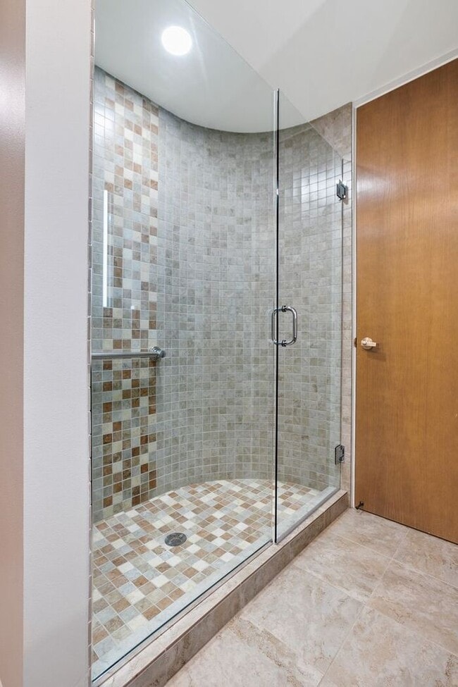 Building Photo - Stunning ALKI WATERFRONT Condo Overlooking Majestic Puget Sound!