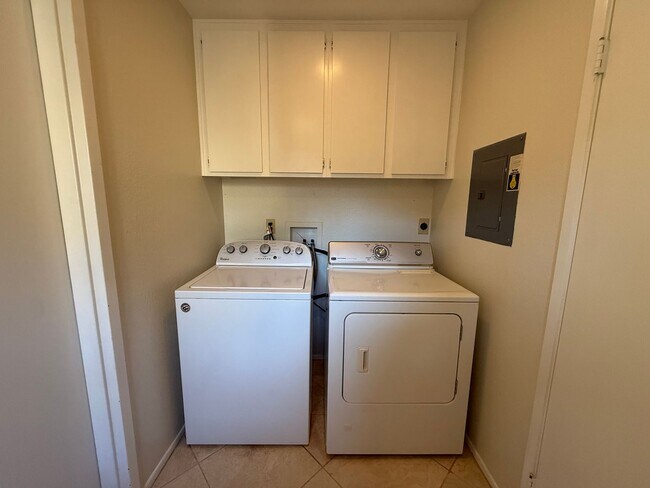 Building Photo - Lovely 2B/2BA Condo in 55+ Community w/Attached Garage & 2 Private Patios!