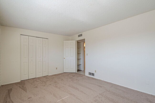 Building Photo - Cozy East Tucson 3-Bedroom with Private Ya...