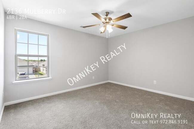 Building Photo - 2136 Mulberry Dr