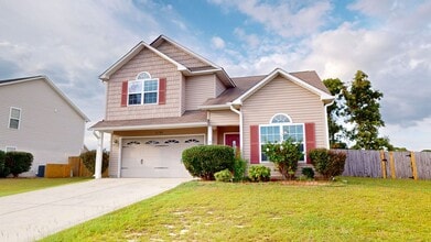 Building Photo - 4 Bedrooms in Established Hope Mills Community of West Hampton!