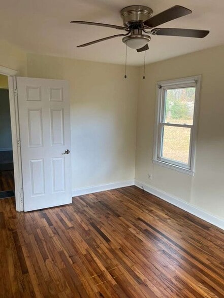 Building Photo - 2181 Gordon Cir