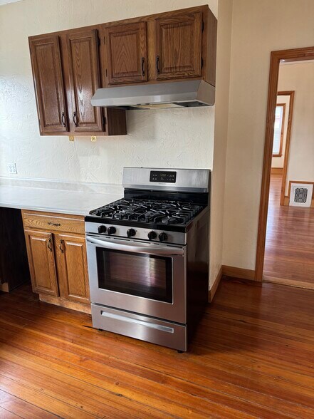 Kitchen - 6 Emmet Ter