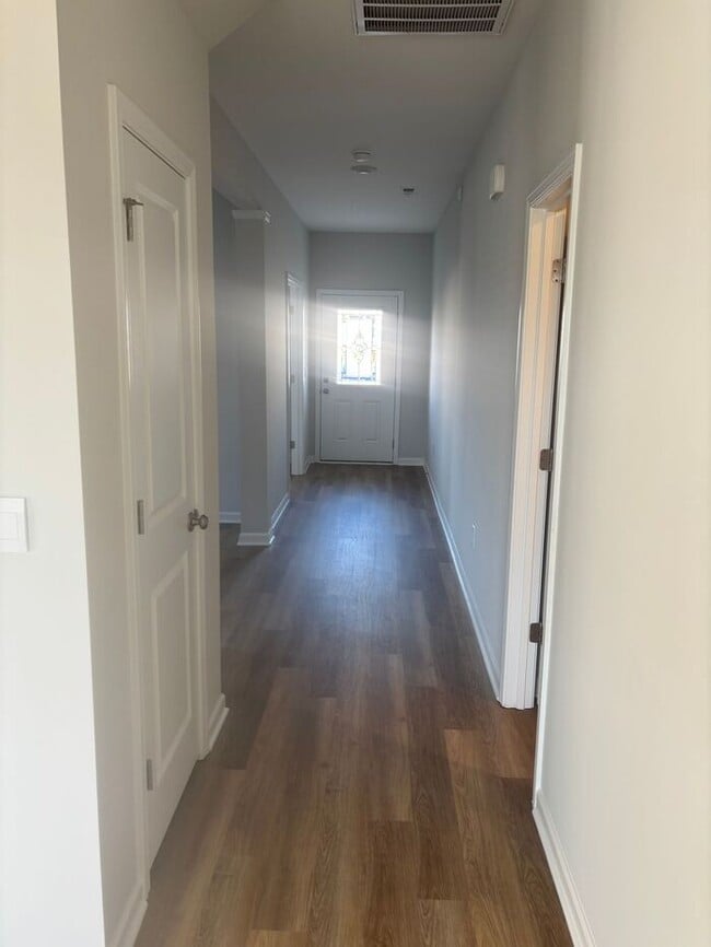 Building Photo - 463 Blue Aspen Dr