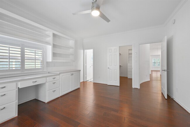 Building Photo - 3724 Wroxton Rd