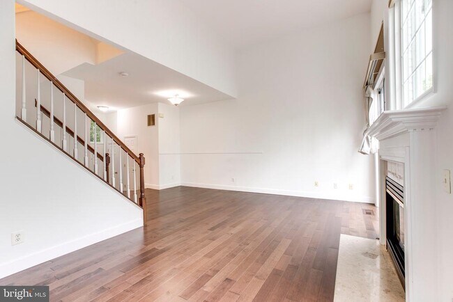 Building Photo - 6021 Riddle Walk