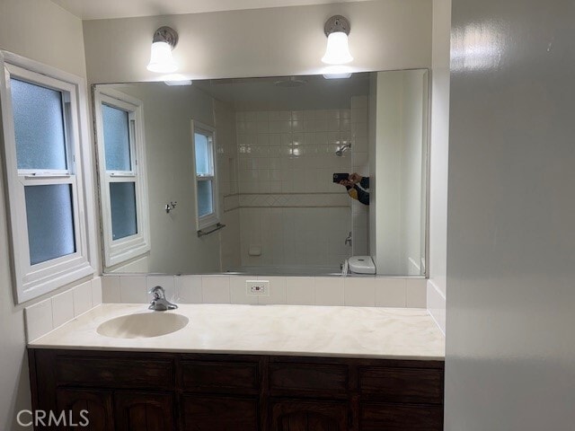 Building Photo - 1835 E 1st St