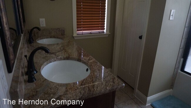 Building Photo - 3 br, 2 bath House - 4013 Glen Laurel Drive N