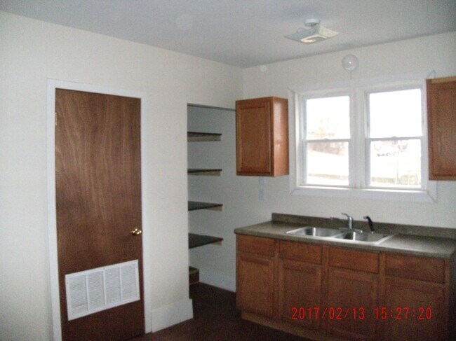 Building Photo - 17 Pendleton St