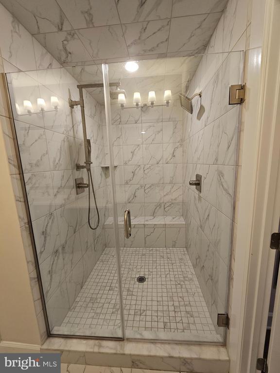 Building Photo - 2502 Vivaldi Ln