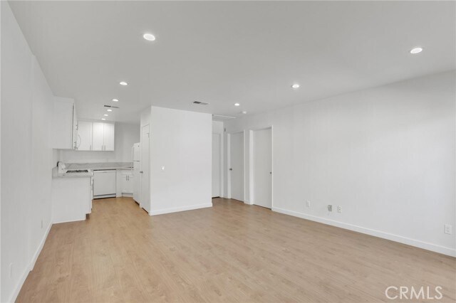 Building Photo - 1119 Linden Ave