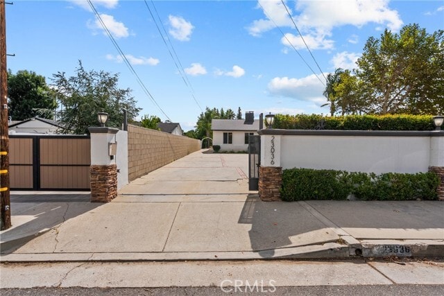 Building Photo - 23036 Burbank Blvd