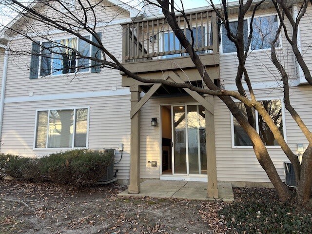 Building Photo - 3022 Kentshire Cir
