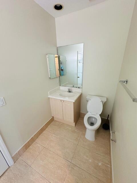 Building Photo - 5245 Sancerre Cir