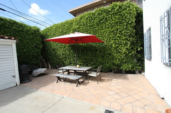 Back Patio - 1437 S Holt Ave