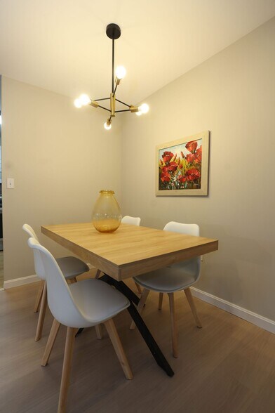 Building Photo - 30 Franklin St