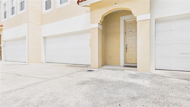 Building Photo - 505 S Tampania Ave