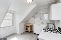 Building Photo - 1307 W Northern Pkwy