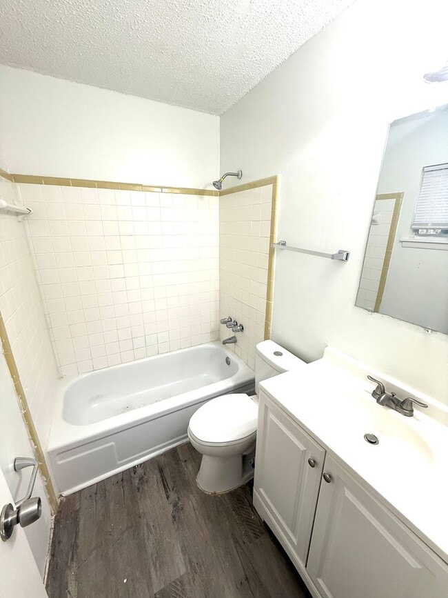 Building Photo - ** 3 Bed 2 Bath located off Woodley road ** Call 334-366-9198 to schedule a self tour