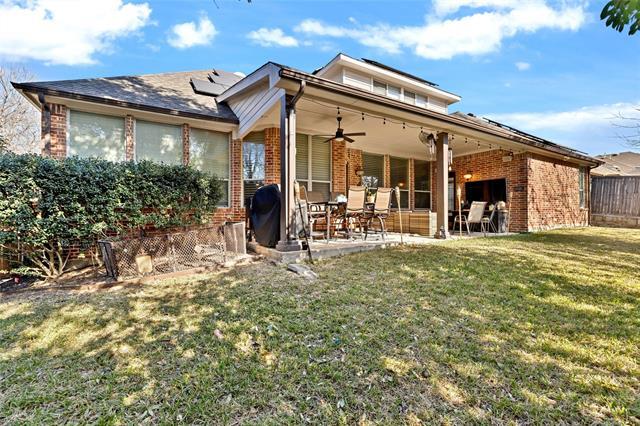 Building Photo - 4937 Bellflower Way