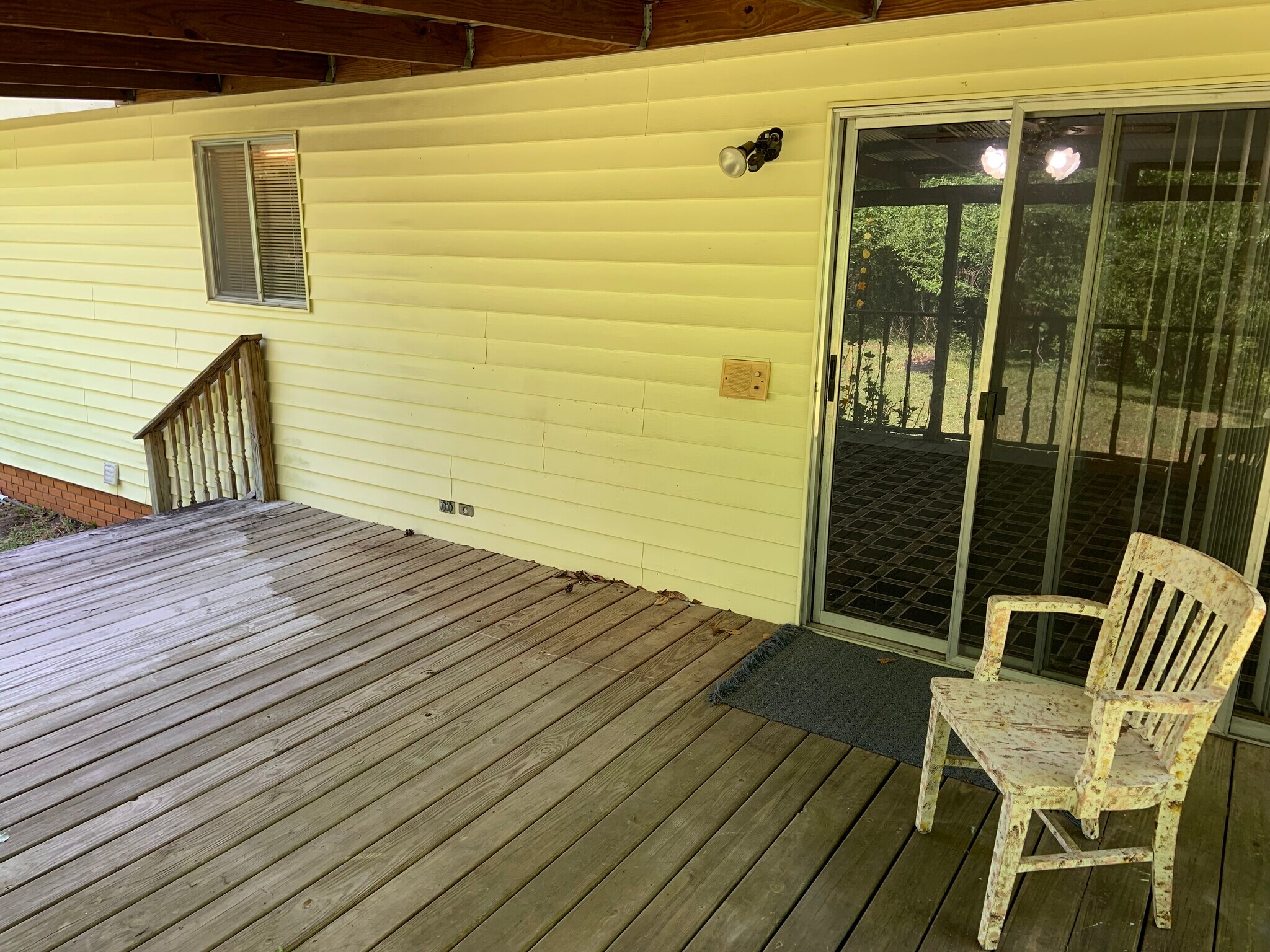 Building Photo - 56 Meadowlane Dr