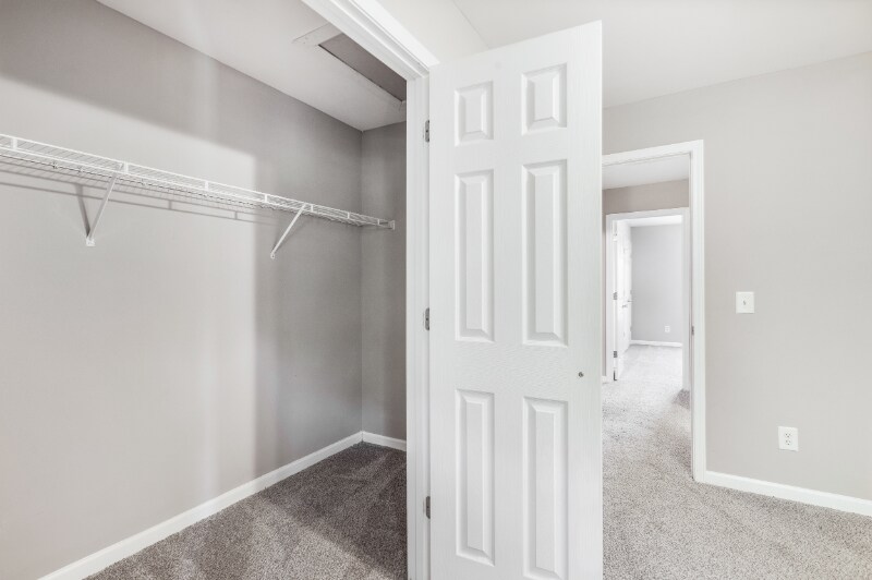 Building Photo - 109 Creekside Dr