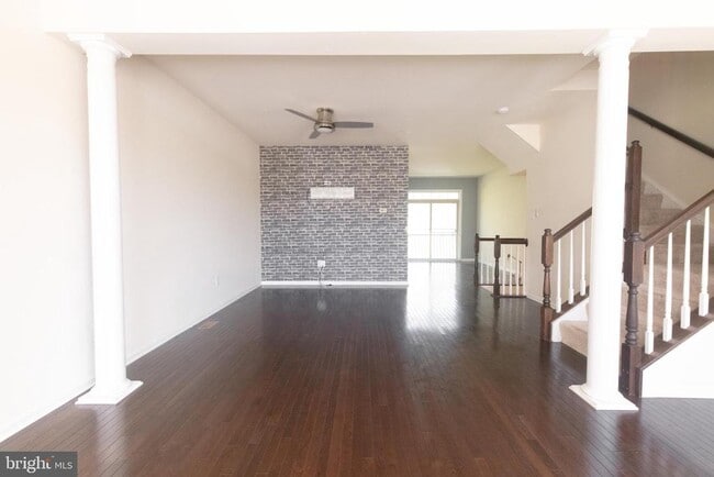 Building Photo - 15416 Lady Lauren Ln