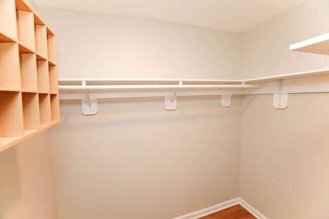 Building Photo - 430 South St