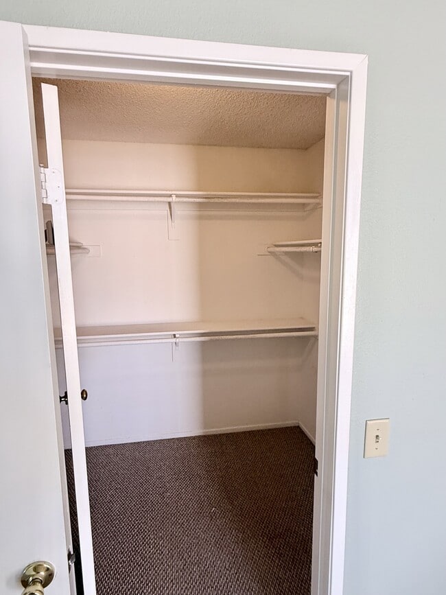 Building Photo - 28088 Orangegrove Ave