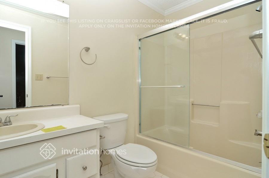 Building Photo - 7855 Dogwood Way